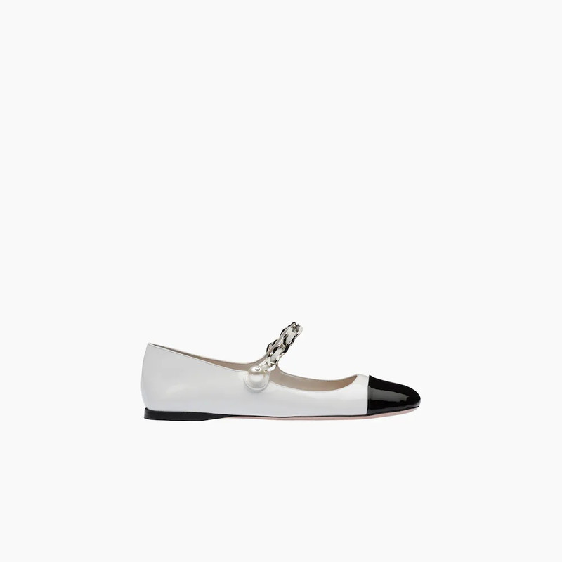 Patent leather ballerinas 2