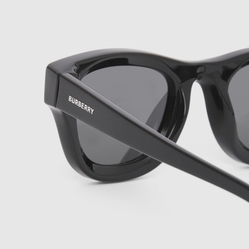 Burberry Logo Detail Square Frame Sunglasses outlook