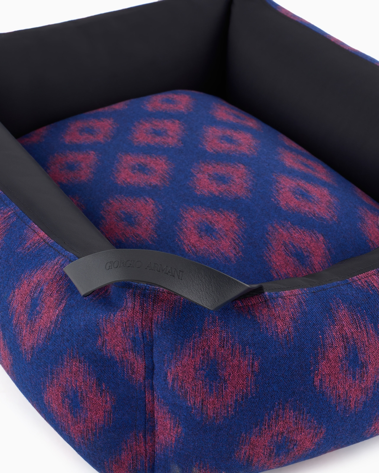 Poldo x Giorgio Armani Ikat jacquard flannel dog bed - 3