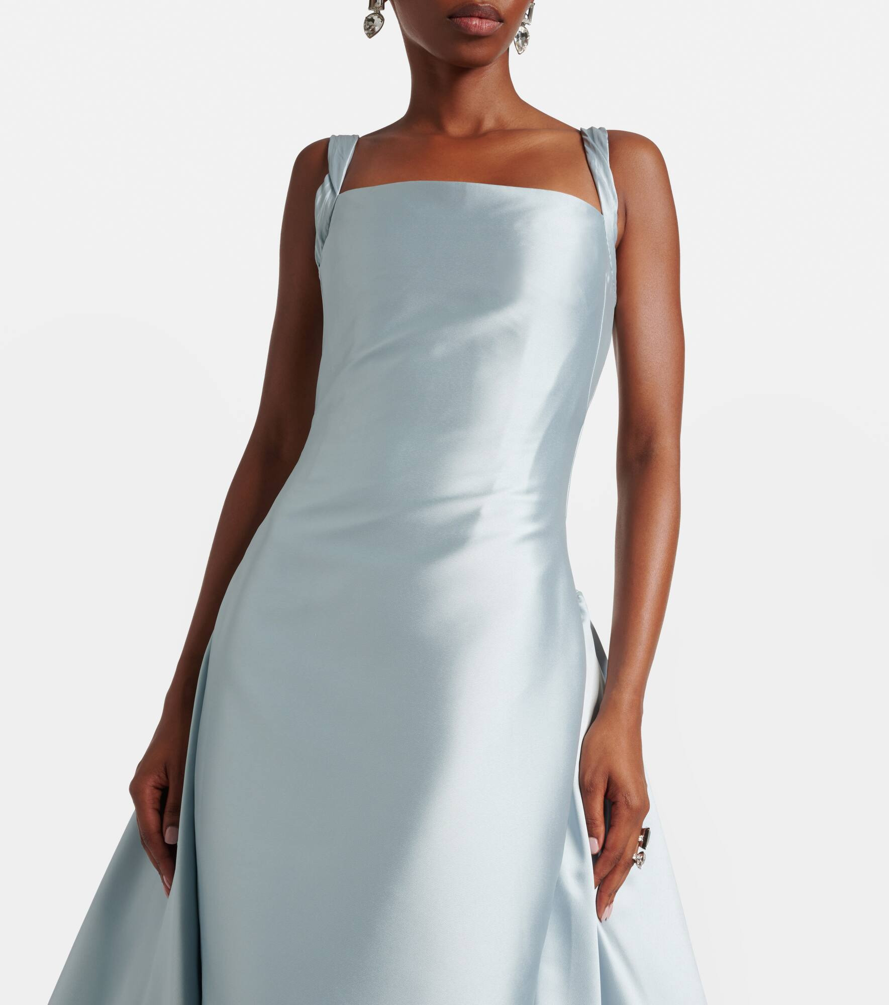 Satin gown - 5