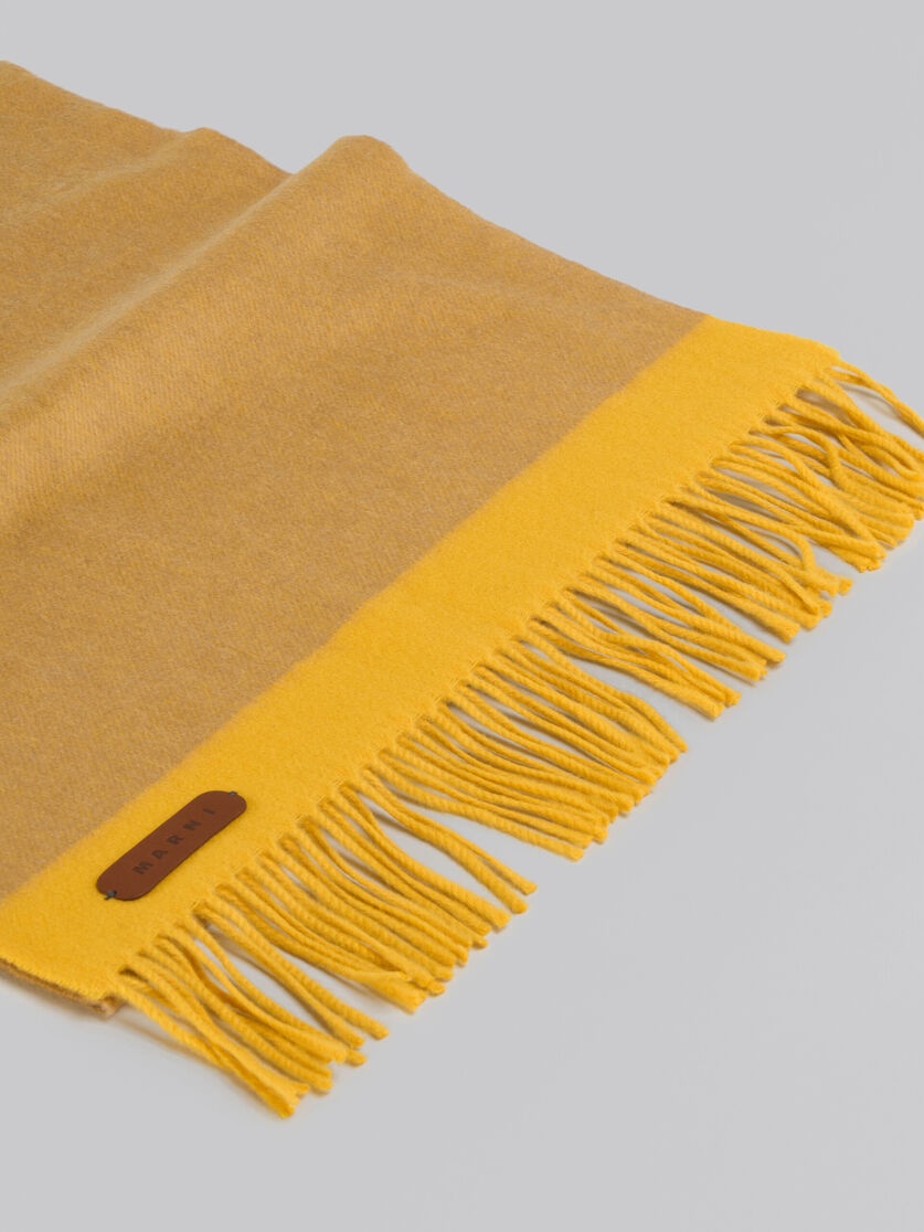 YELLOW VIRGIN WOOL AND CASHMERE SCARF WITH LEATHER PATCH - 4