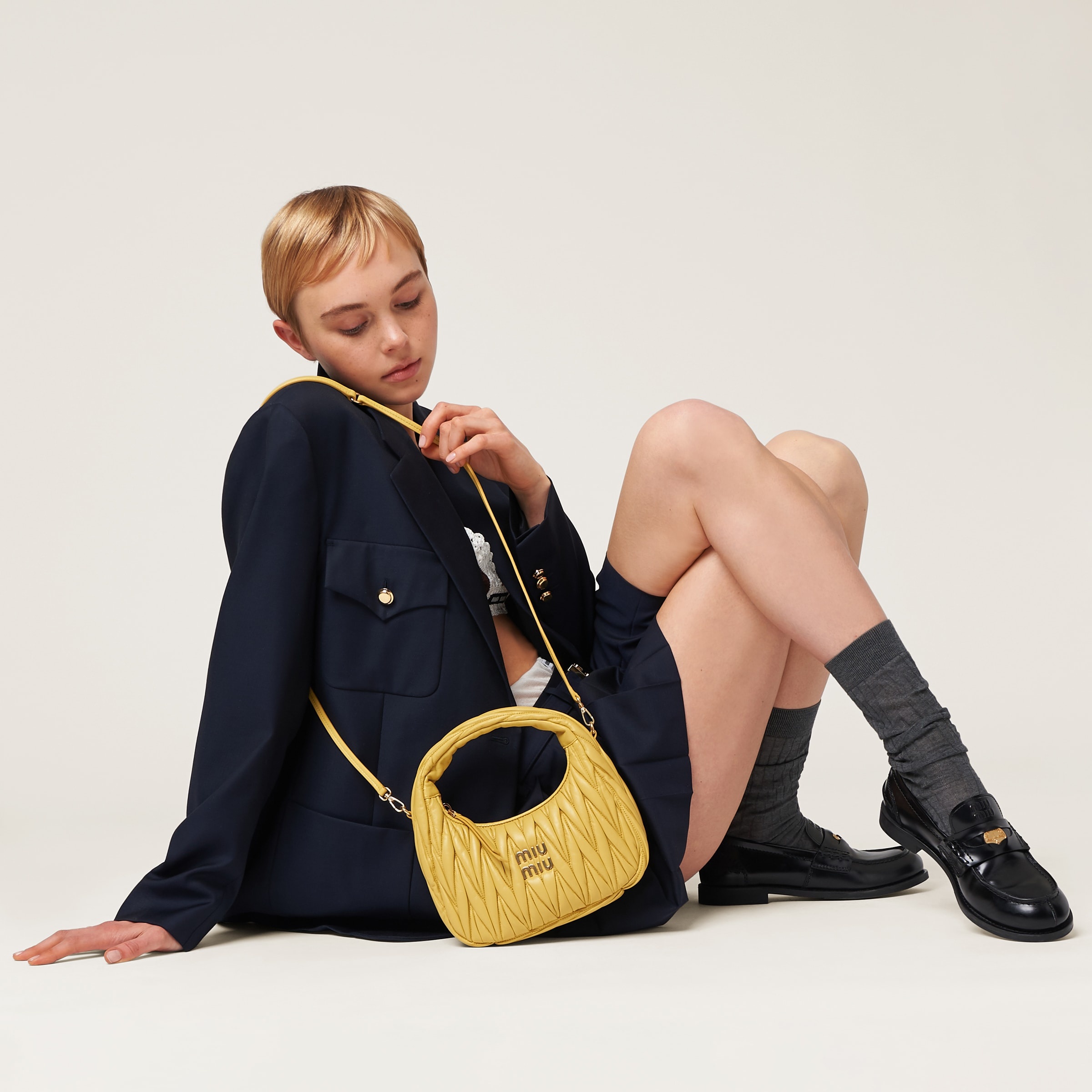 Wander matelassé nappa leather mini hobo bag 5