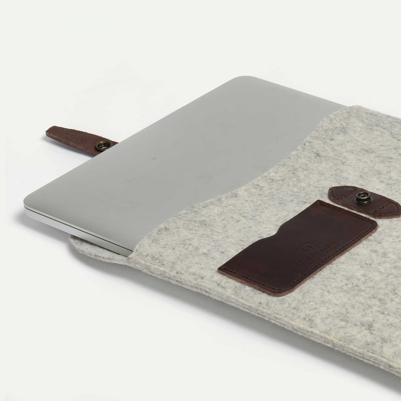 MILAN 15” LAPTOP SLEEVE - NATURAL FELT 3