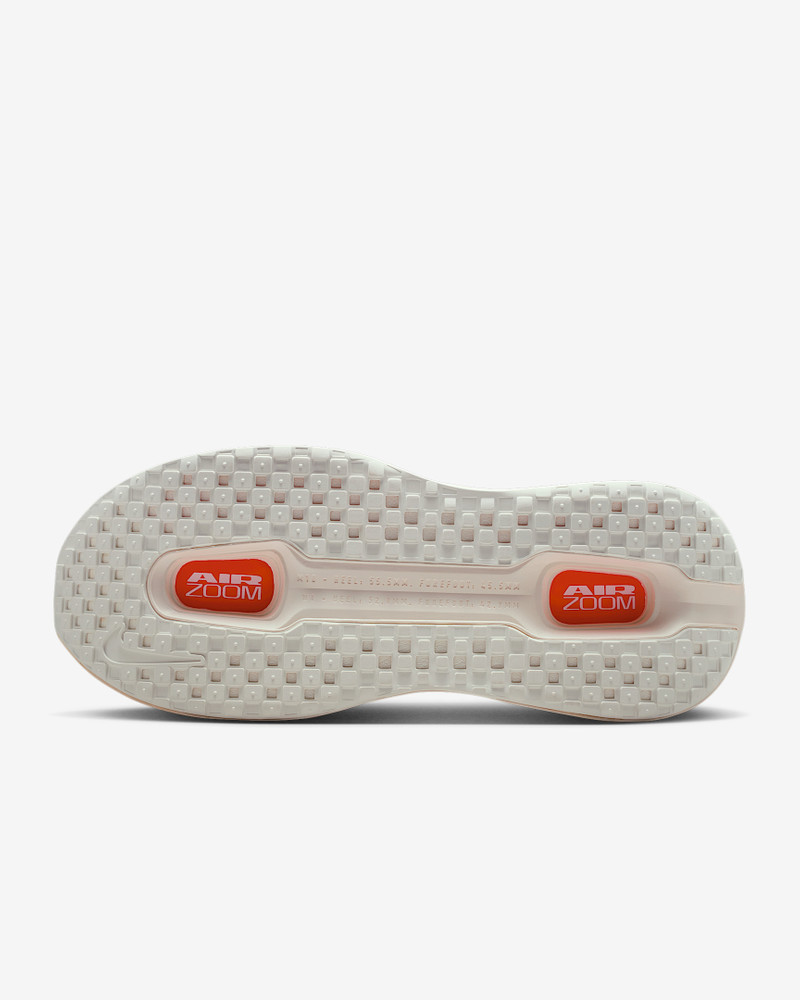 Nike Nike Vomero Premium Road Running Shoes outlook