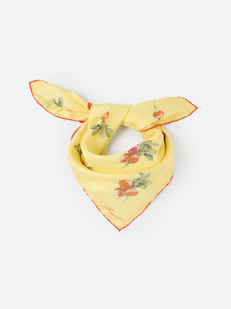 The Radish scarf 1