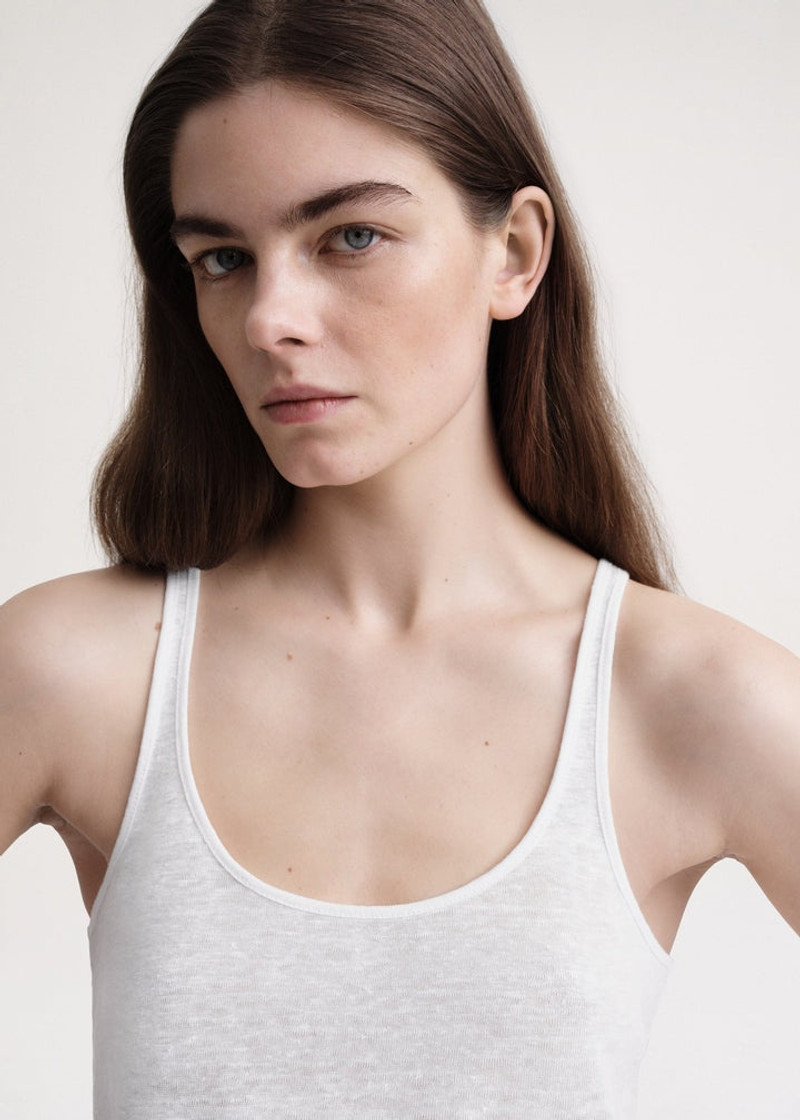 Scoop-neck linen tank top white 5