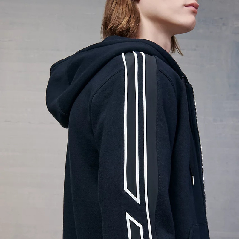 "Run H" zipped hooded sweater 3