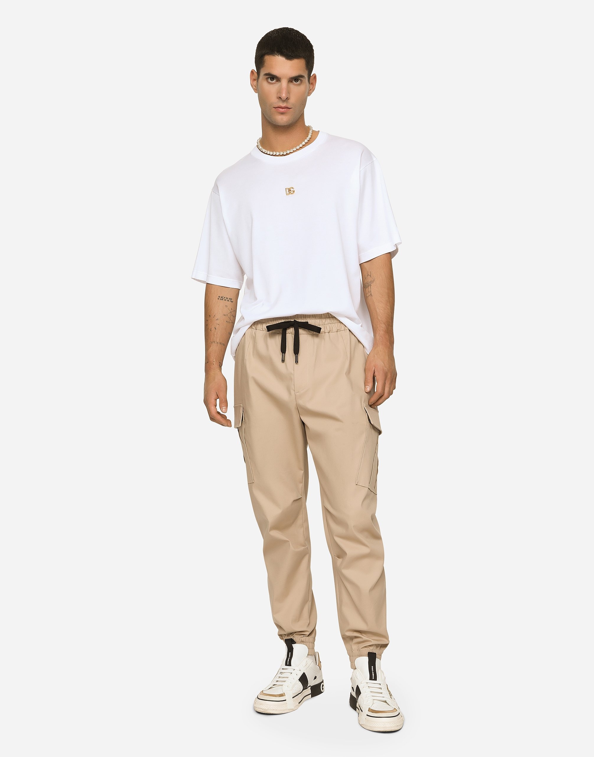 Cotton cargo pants with branded tag - 2