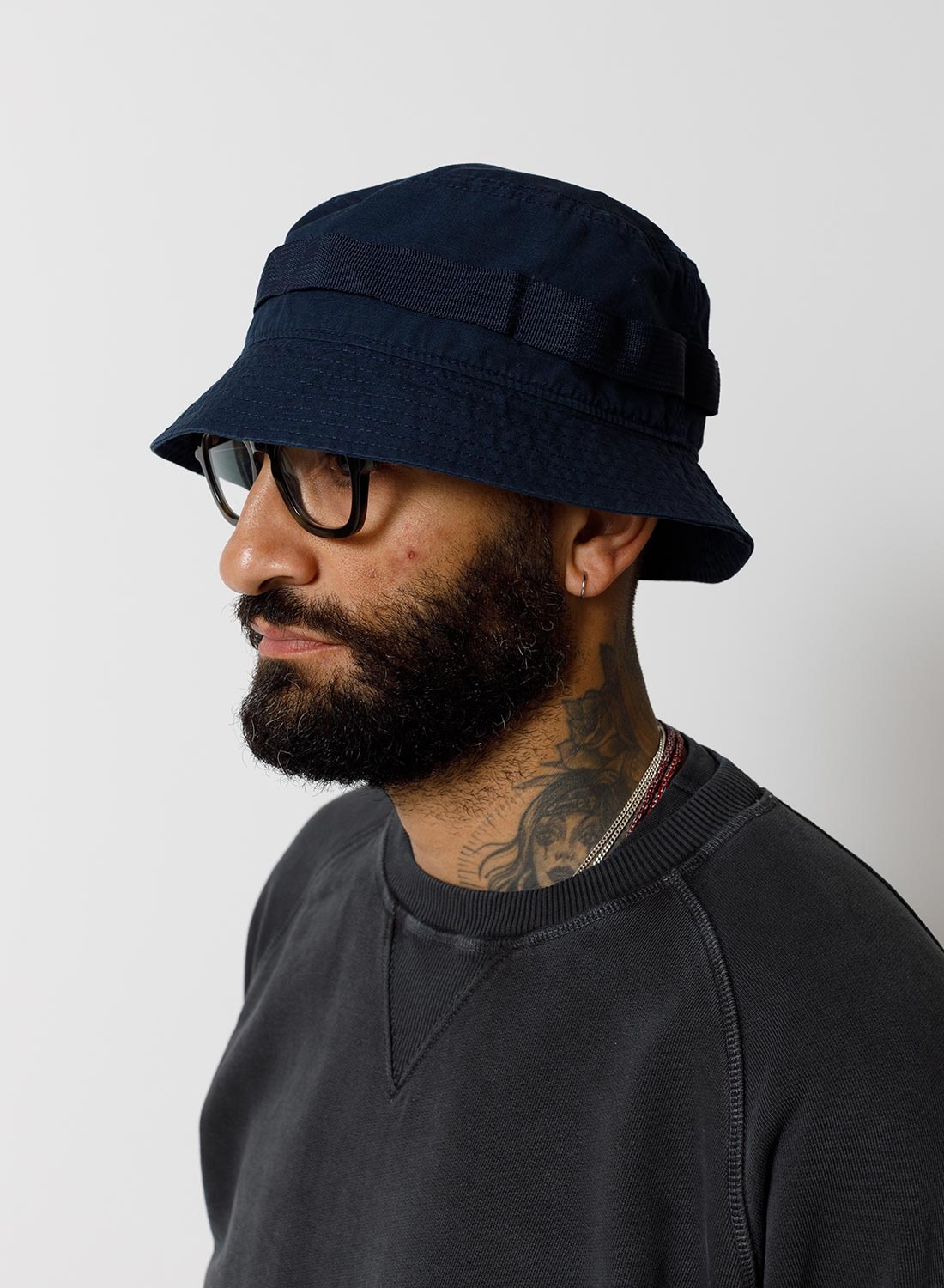 Nigel Cabourn Nam Bucket Hat (Cotton Ripstop) in Black Navy 