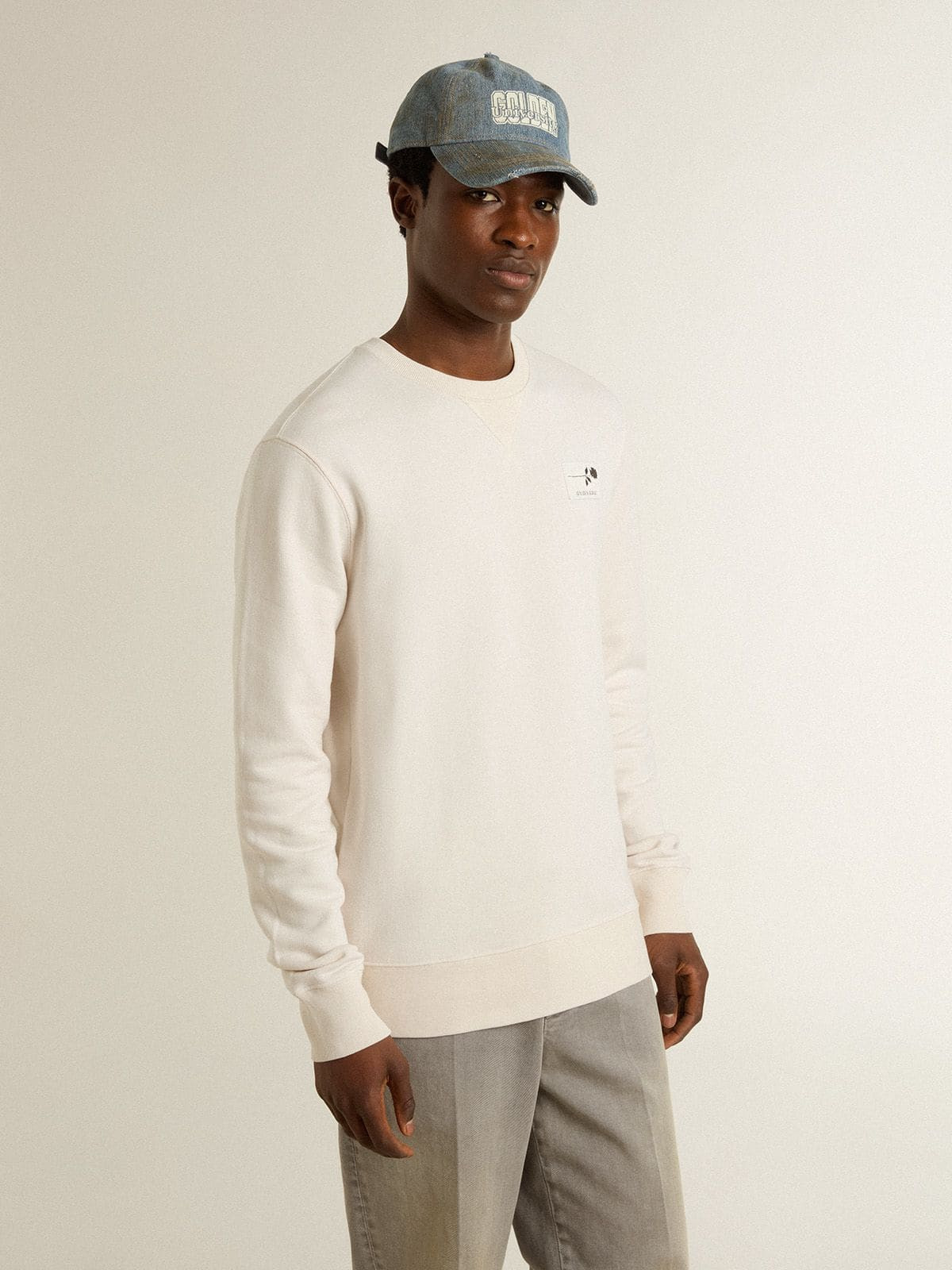 Men's white cotton sweatshirt with print on the back - 2