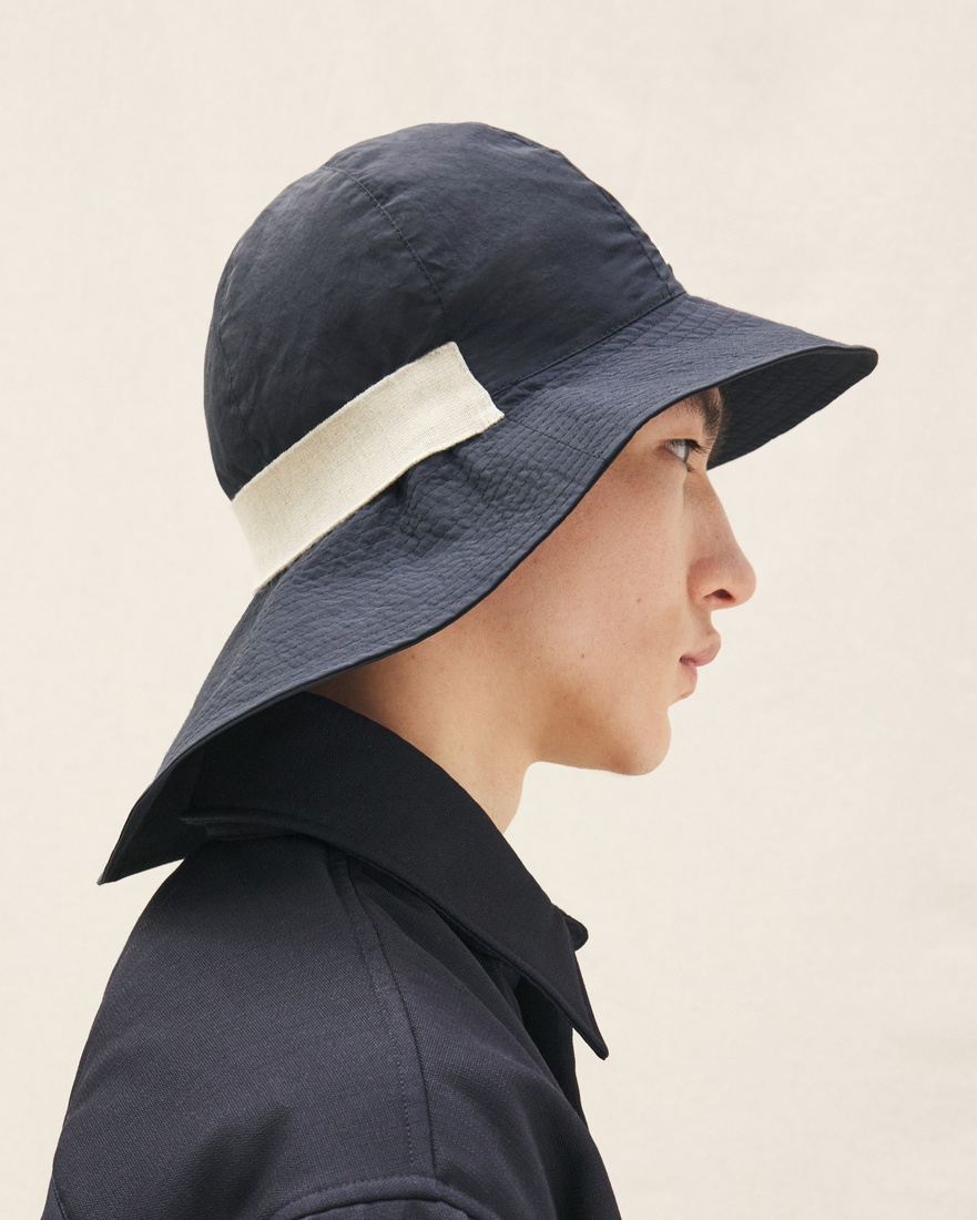 【送料&関税込】Jacquemus le Bob Belo Bucket Hat - Unisex Bob Gelato canvas bucket hat in neutrals - Jacquemus | Mytheresa