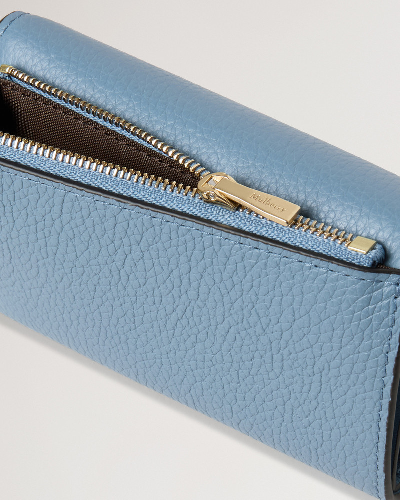 Mulberry Folded Multi-Card Wallet
Brighton Blue Small Classic Grain outlook