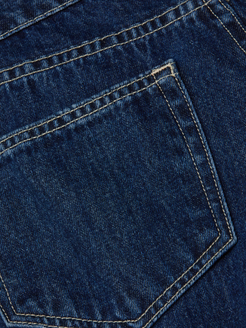 Savina Low-Rise Wide-Leg Jean 6