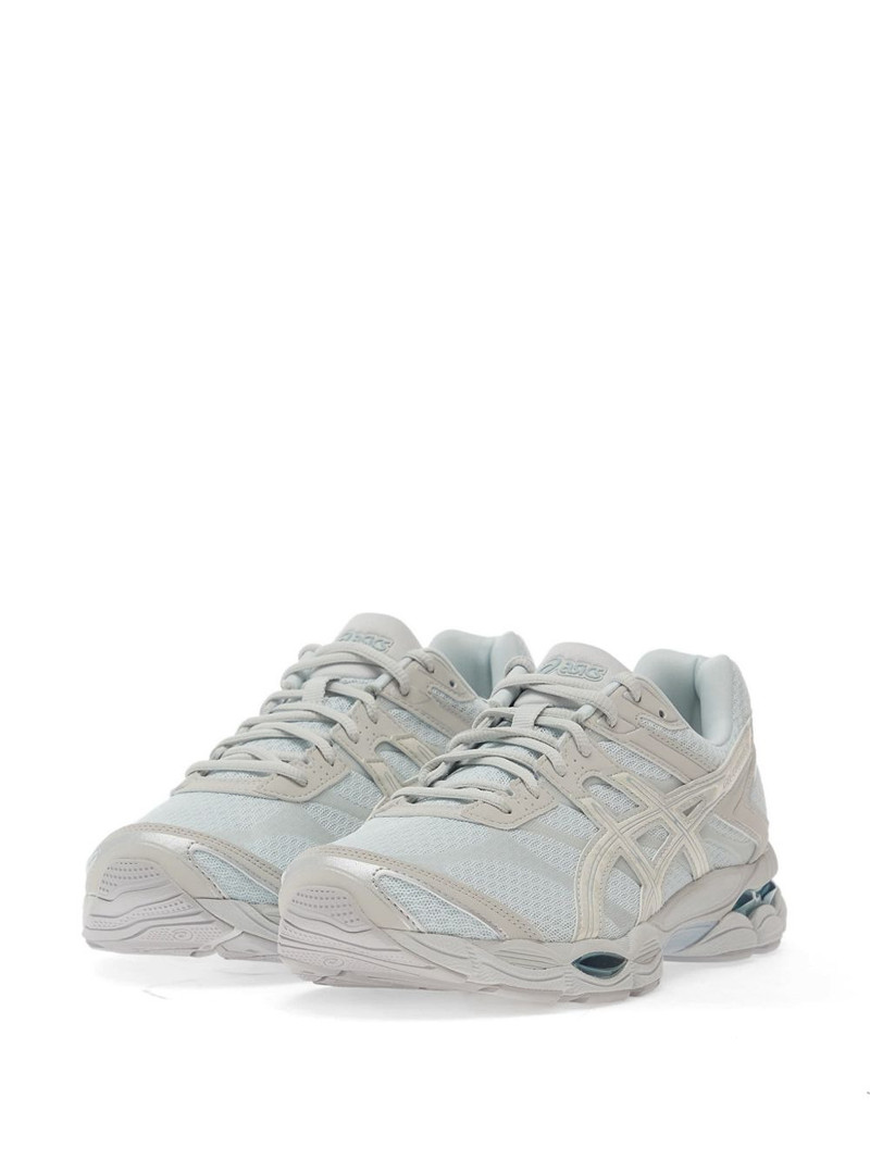 Asics Gel-Cumulus 16 sneakers outlook