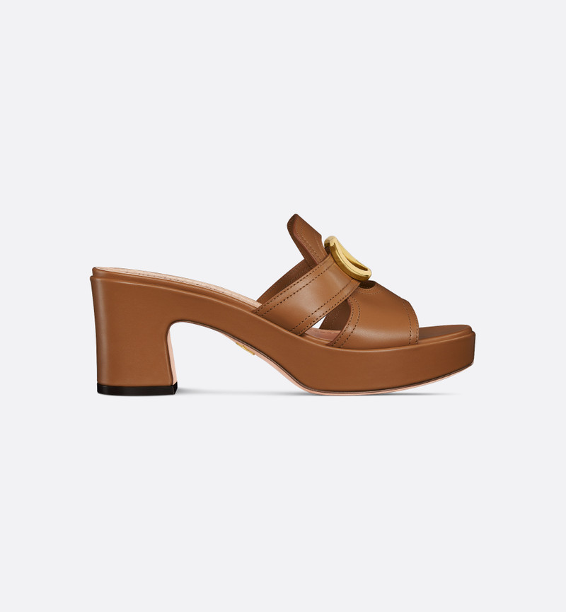 30 Montaigne Platform Slide 4