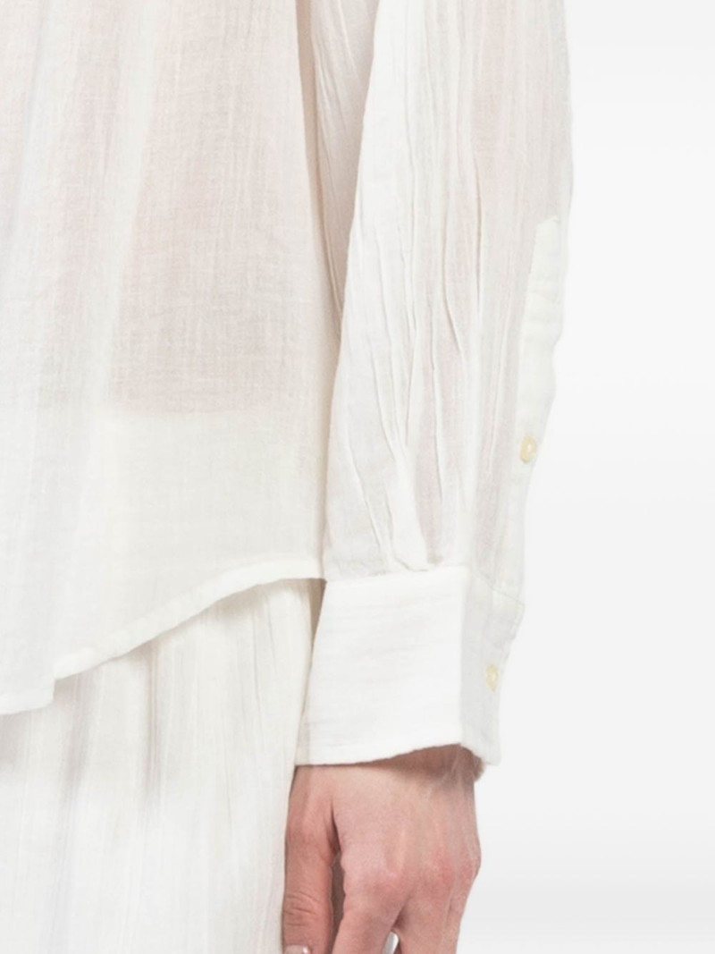 long-sleeved shirt 6