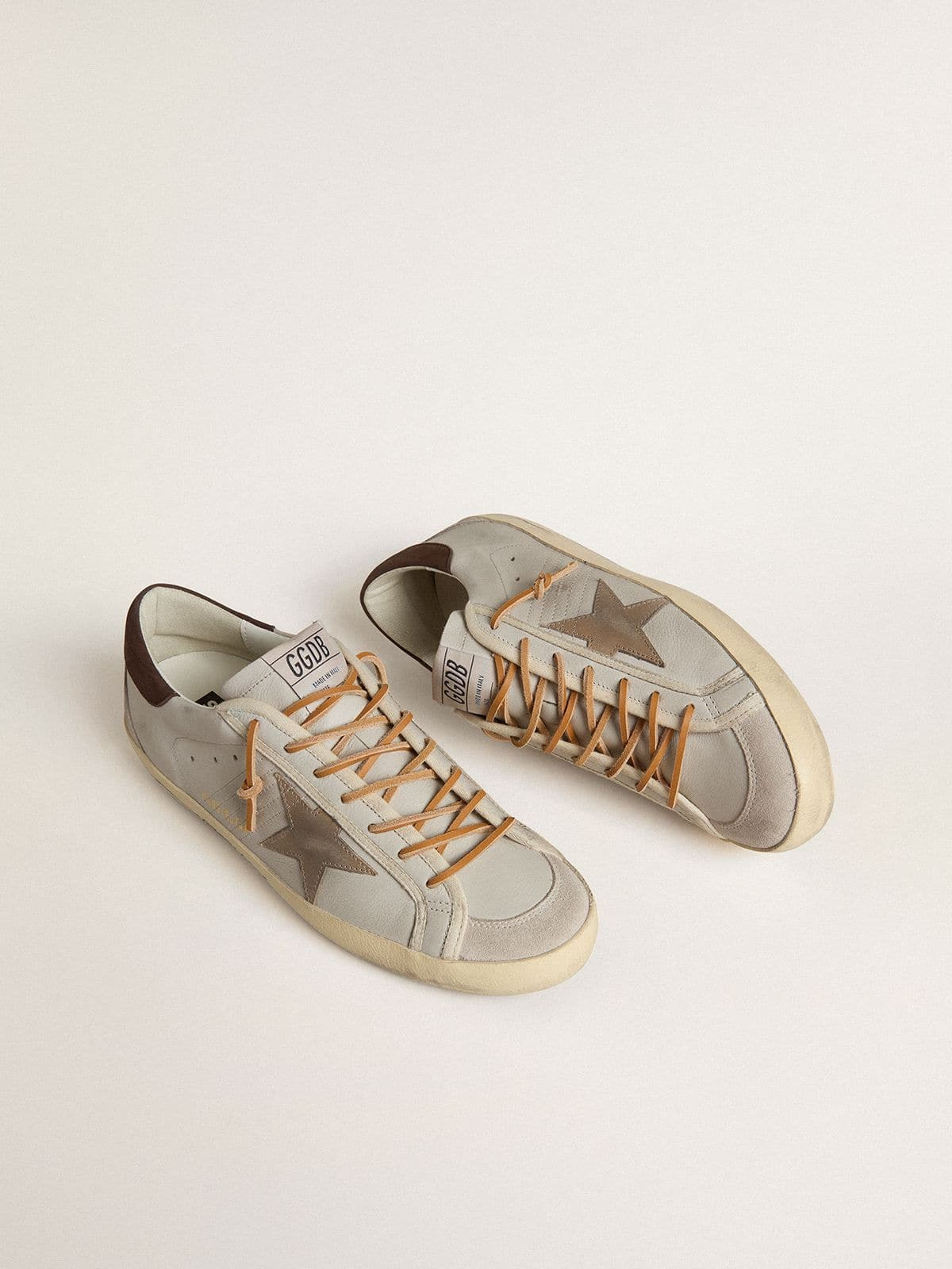 Men's Super-Star with tobacco-colored croc-print leather star and black leather heel tab - 2