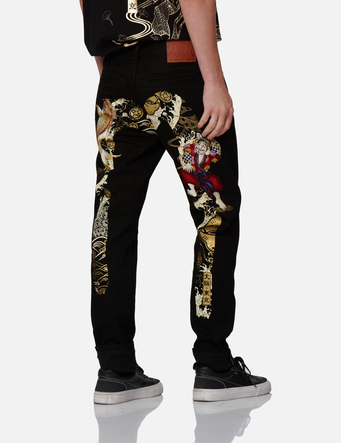 FISHERMAN GOD OF FORTUNE AND KOI-PATTERN DAICOCK CARROT-FIT JEANS #2017 - 7