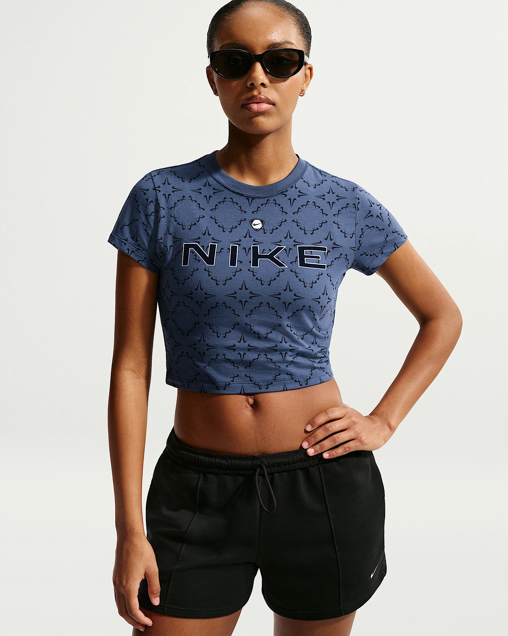 Nike Sportswear Chill Knit Women's Slim Cropped T-Shirt - 1