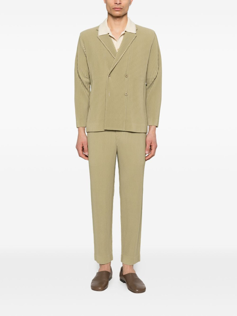 ISSEY MIYAKE pleated tapered trousers outlook