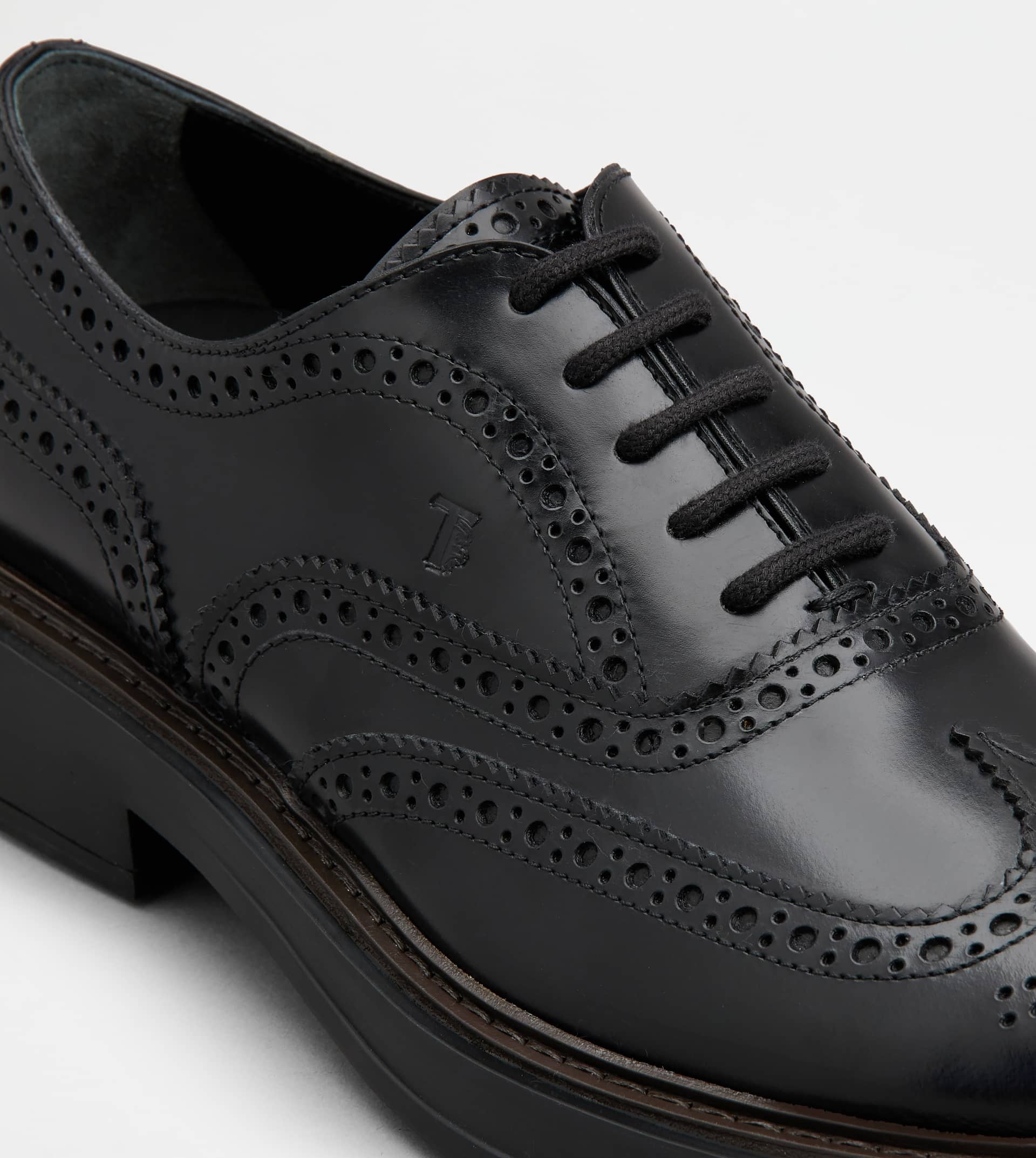 LACE-UPS IN LEATHER - BLACK - 5