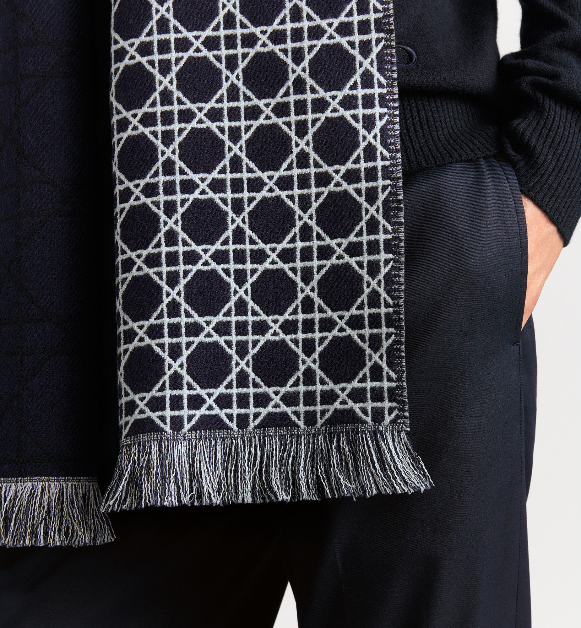 Striped Cannage Scarf - 4