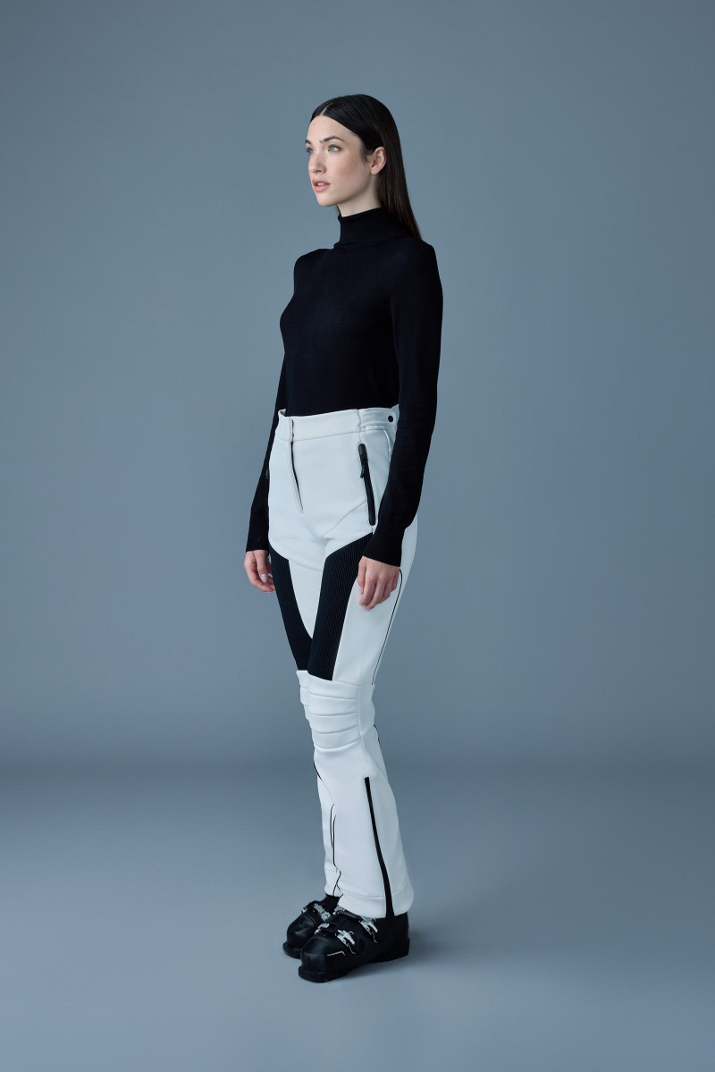 MAIKA Techno Fleece ski pants with articulated knees and smocked detail 3