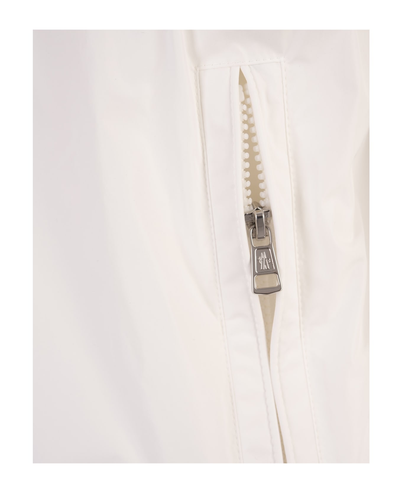 White Claut Windbreaker Jacket - 4