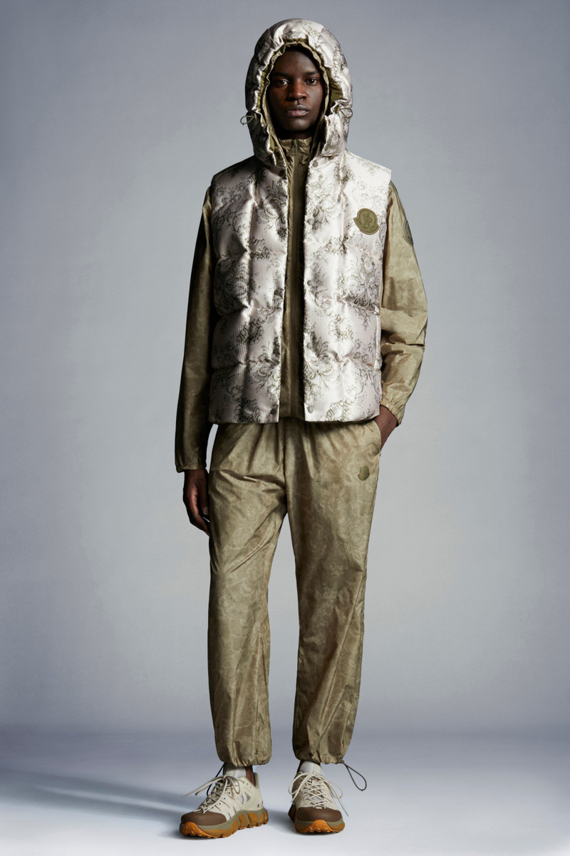 Moncler Rabeh Vest outlook