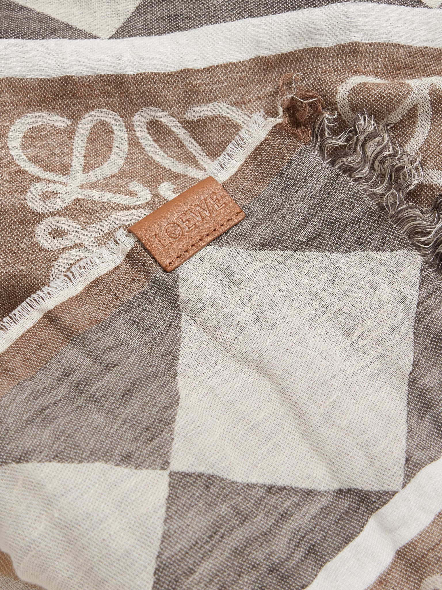 + Paula's Ibiza fringed linen and cotton-blend jacquard scarf Beige - 4