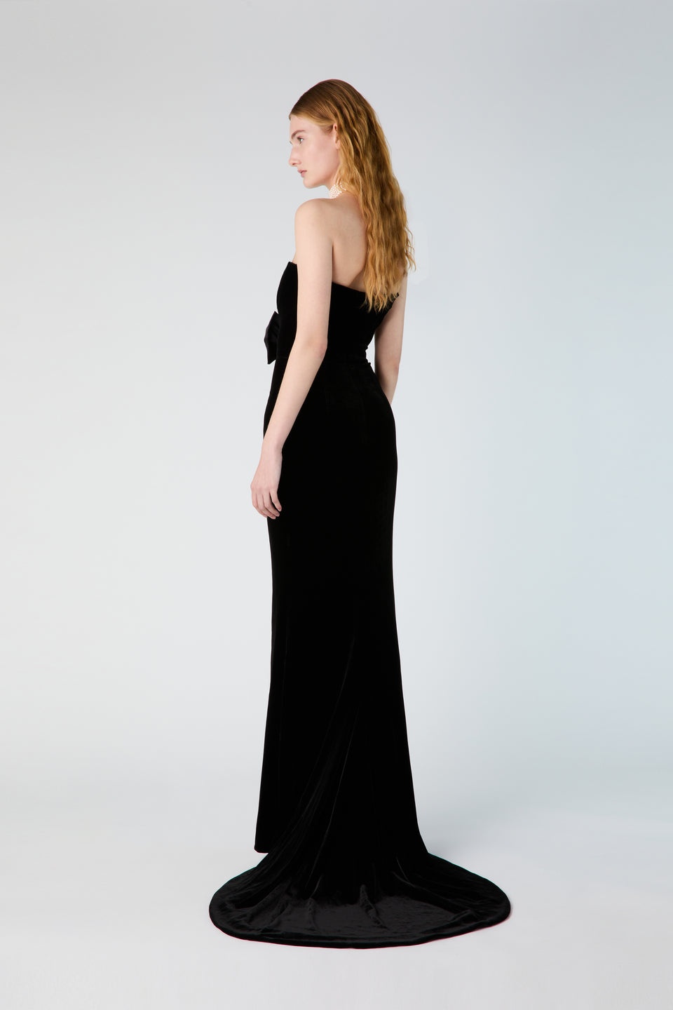 VELVET GOWN WITH DUCHESSE BOW - 5