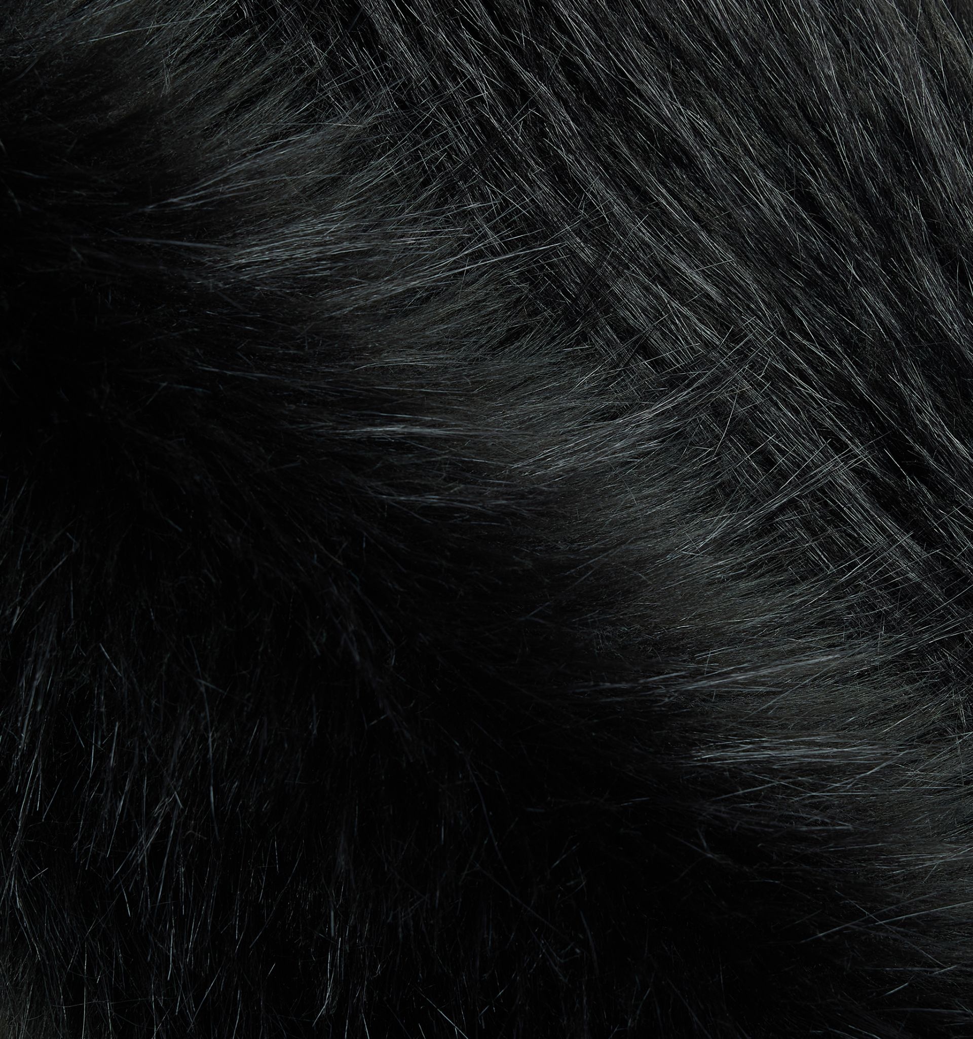 Scarf in Synthetic Fur - 4