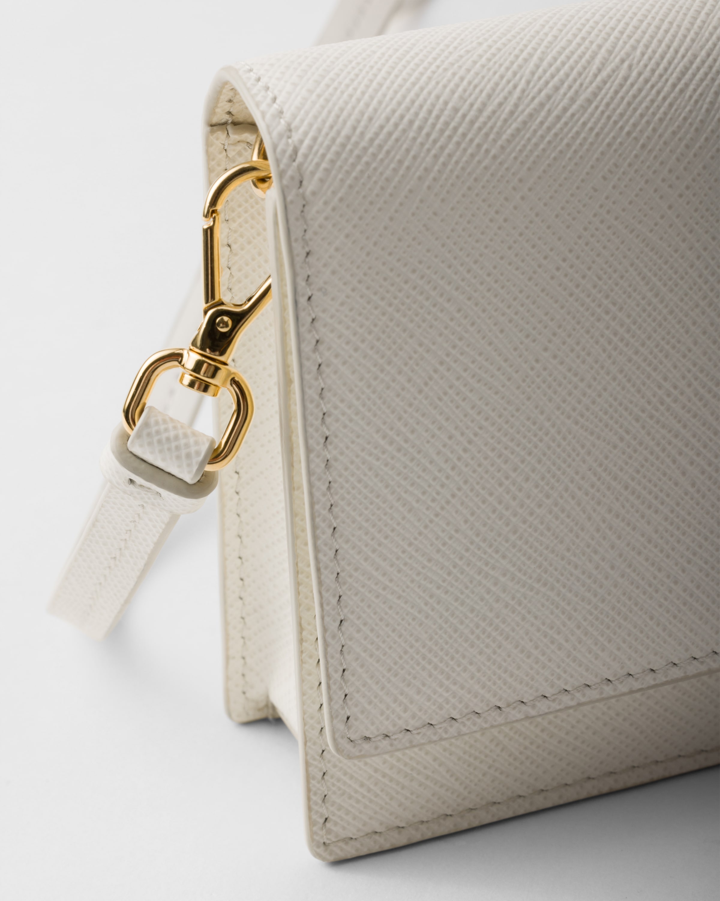 PRADA｜ (1BG500 GOO 2M2Q F0I55) Black/hazelnut Prada Swing Smooth Leather Shoulder Bag | PRADA