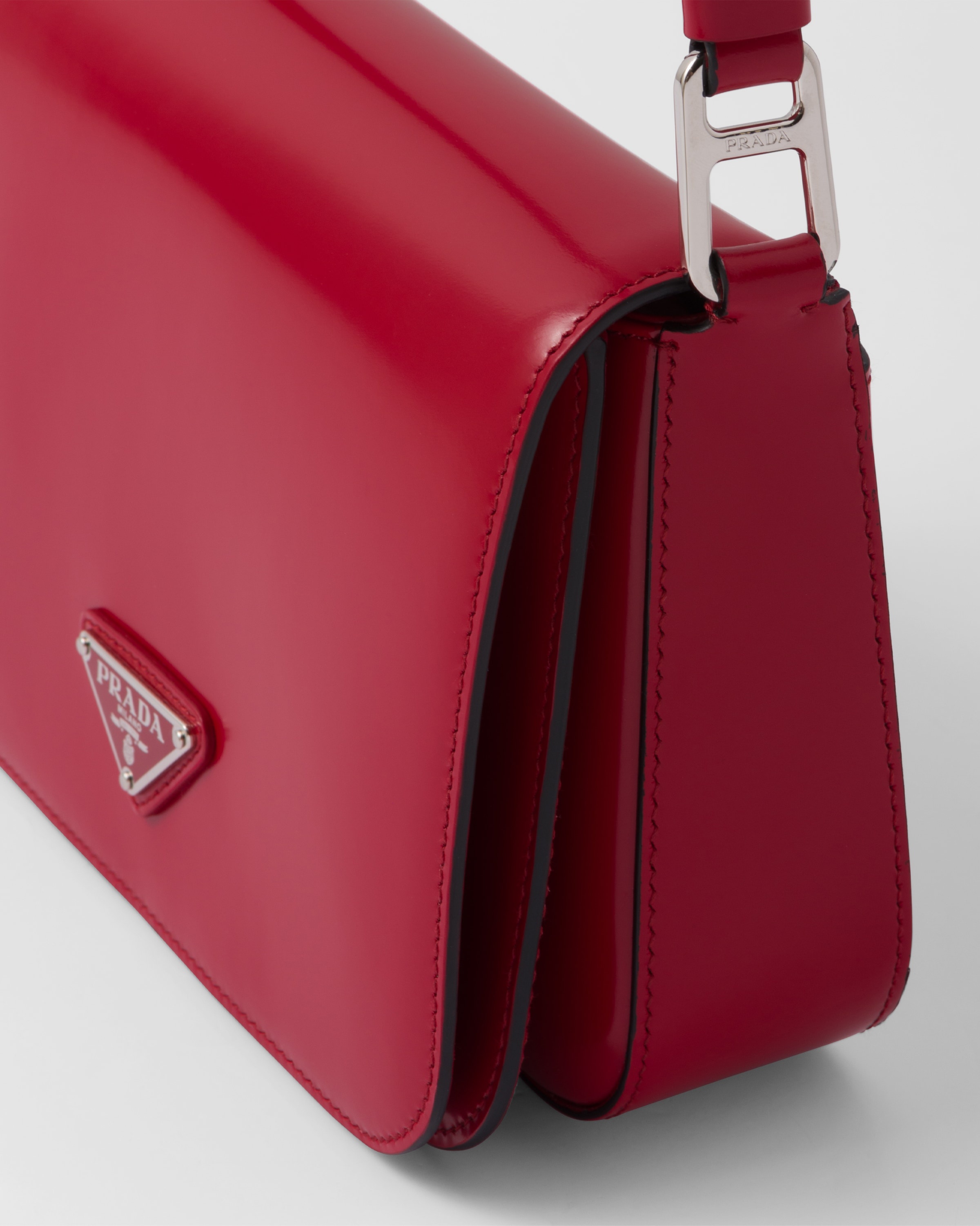 Brushed leather shoulder bag - 7