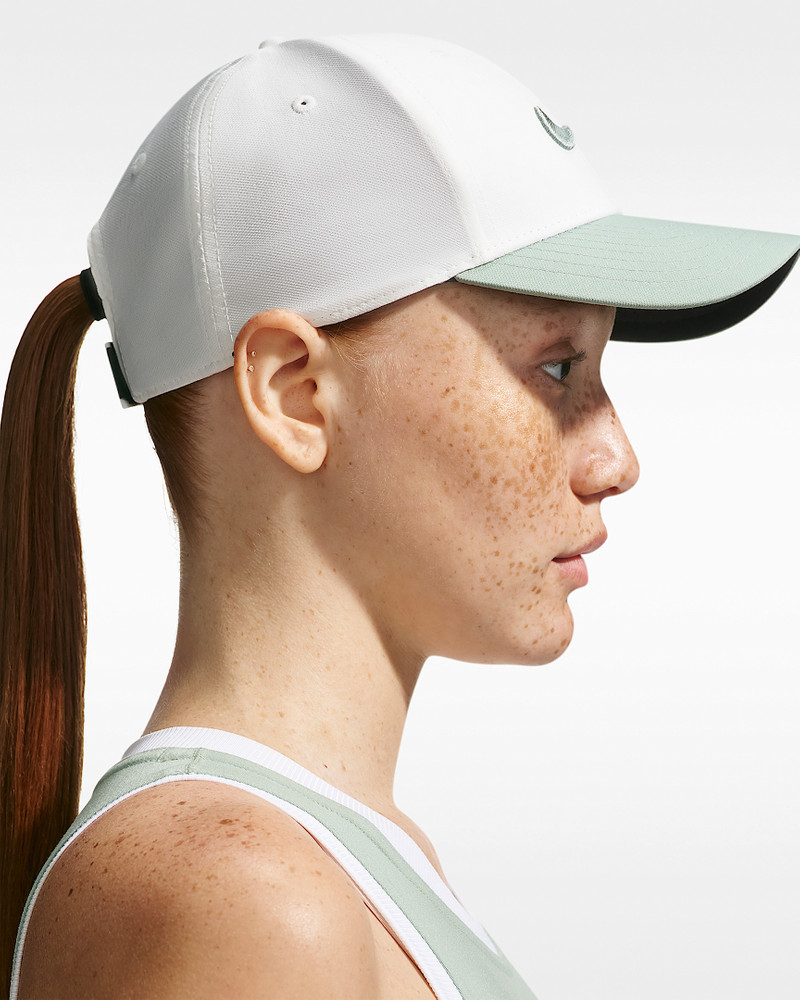 Nike Dri-FIT Club Structured Swoosh Cap 4