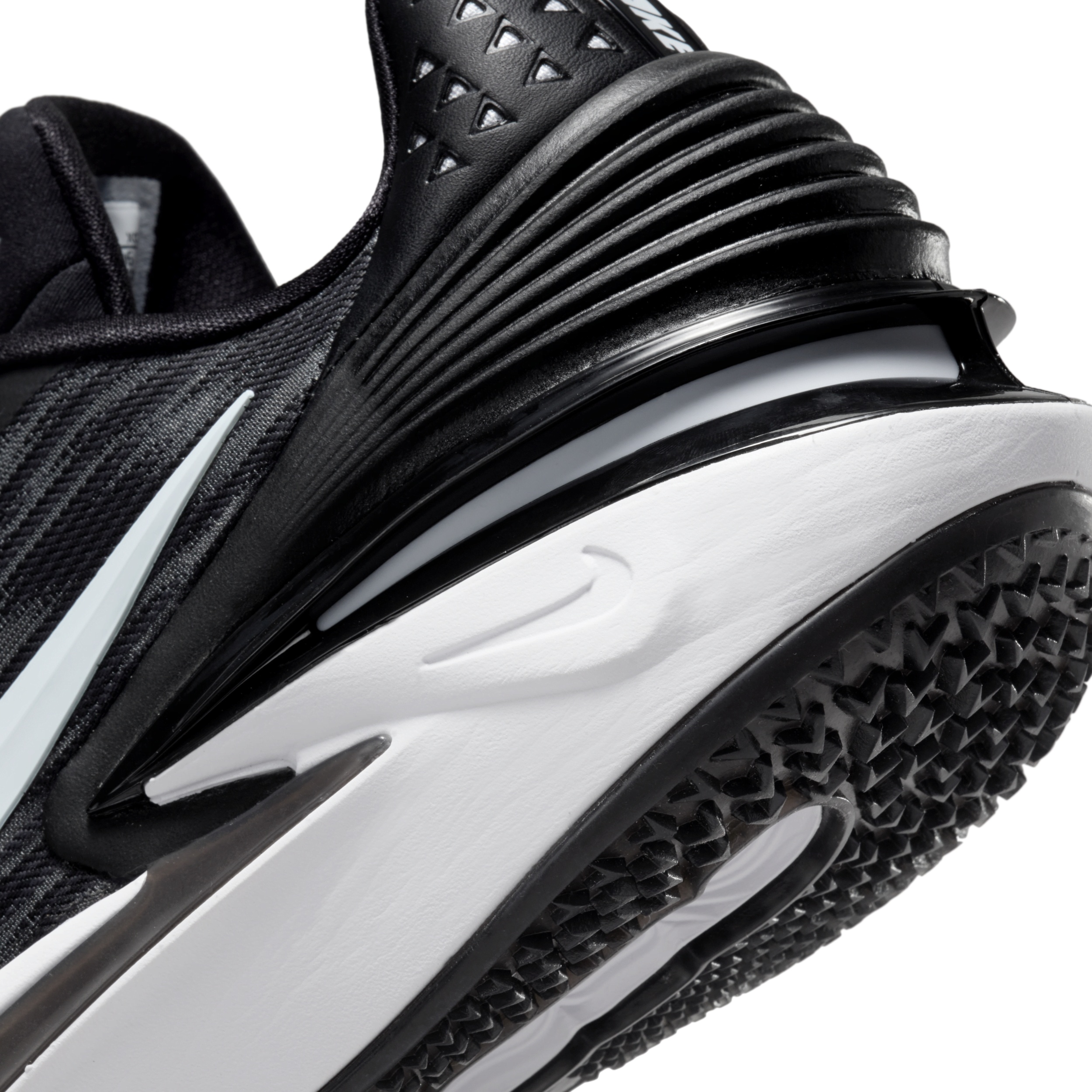 Nike Men's G.T. Cut 2 Basketball Shoes - 8