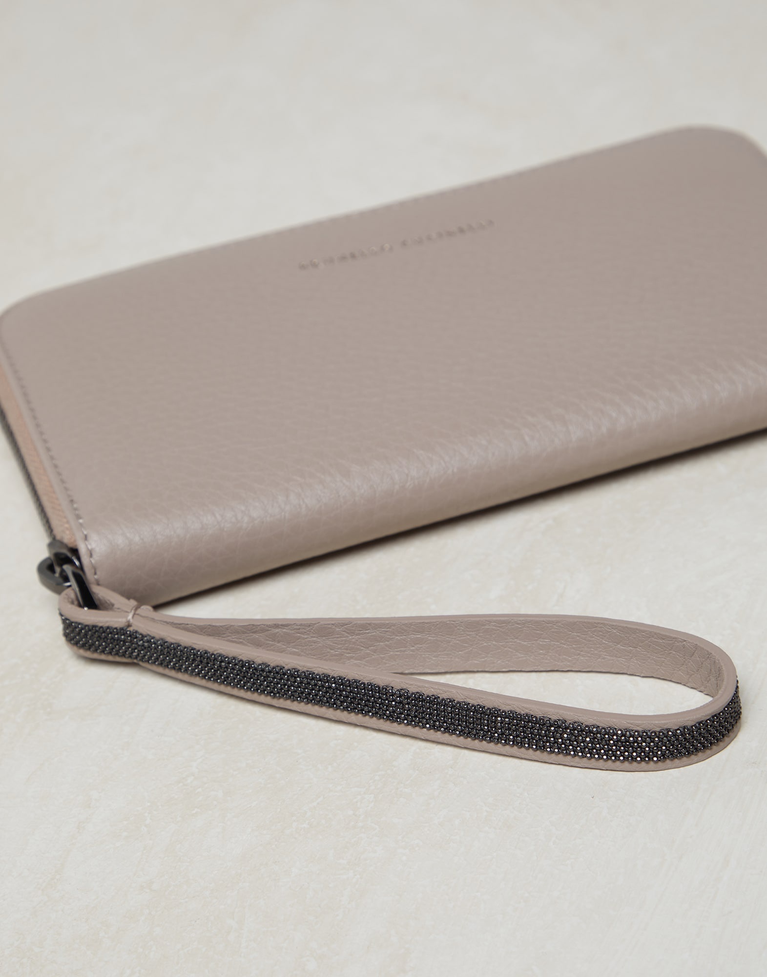 Texture calfskin wallet with precious zipper pull - 3