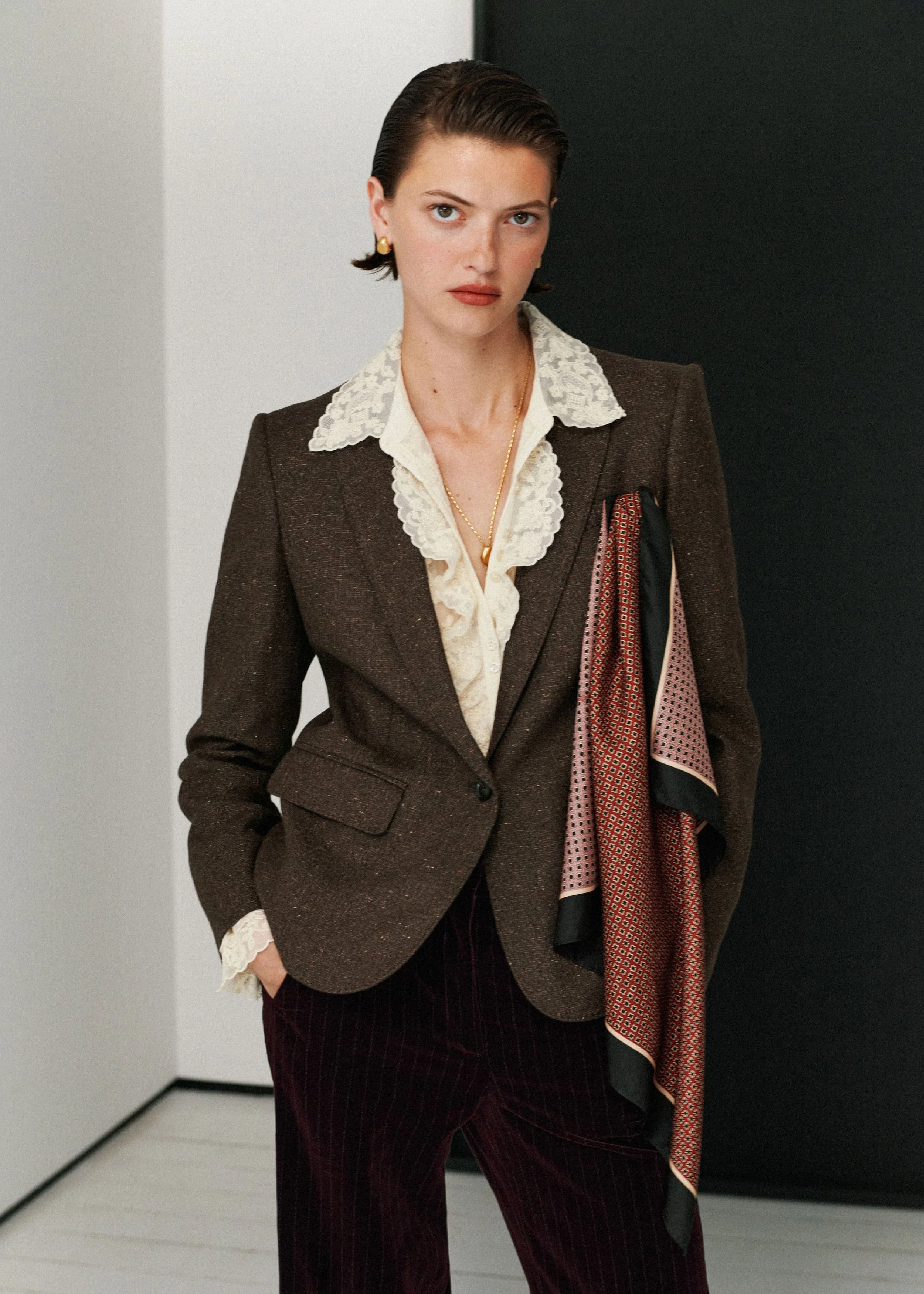 Sharp Shoulder Short Blazer - 1