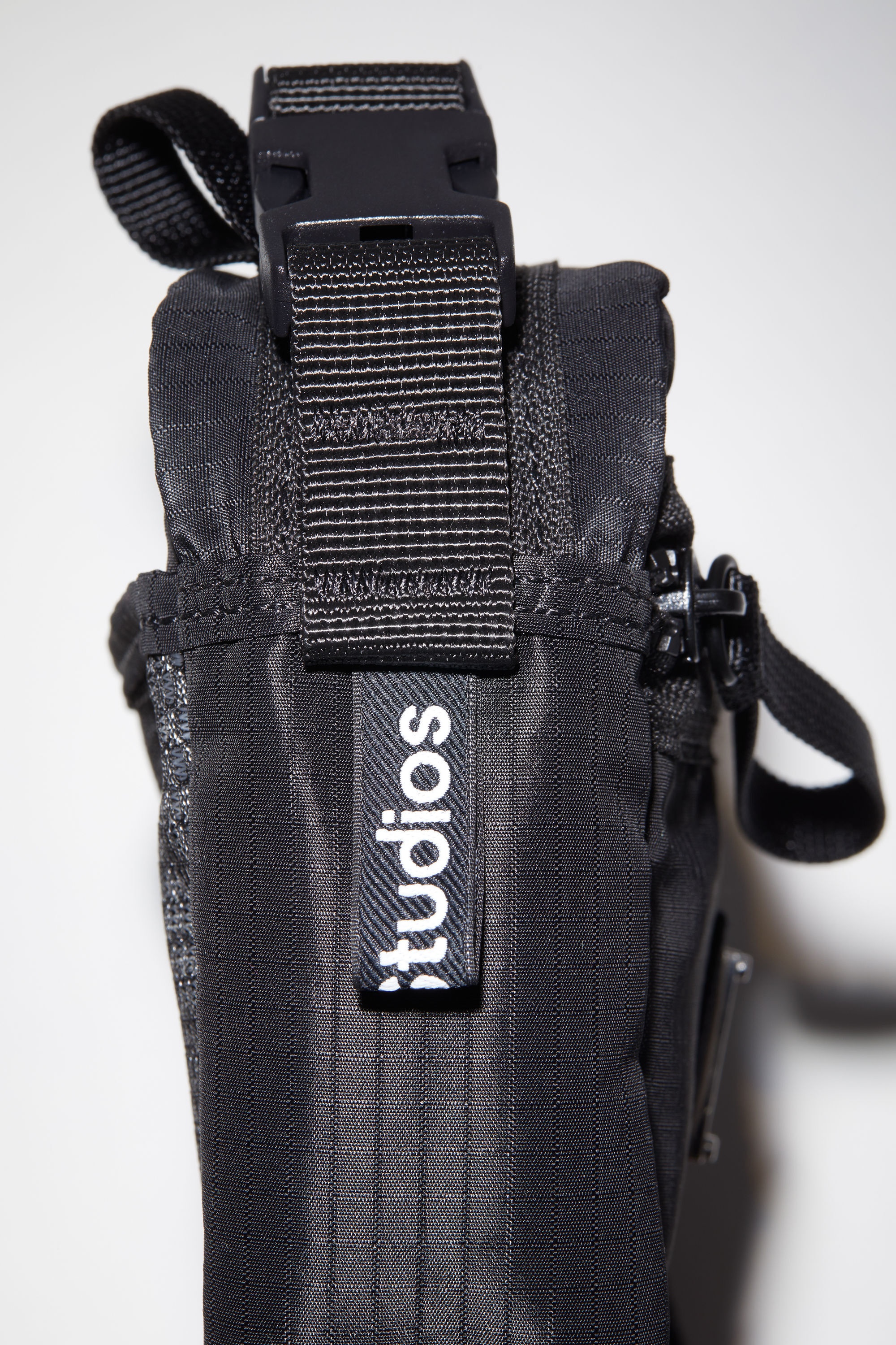 Crossbody Face bag - Black - 6