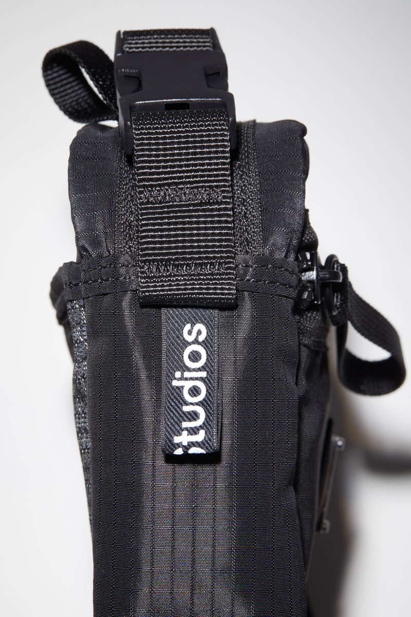 Crossbody Face bag - Black 6