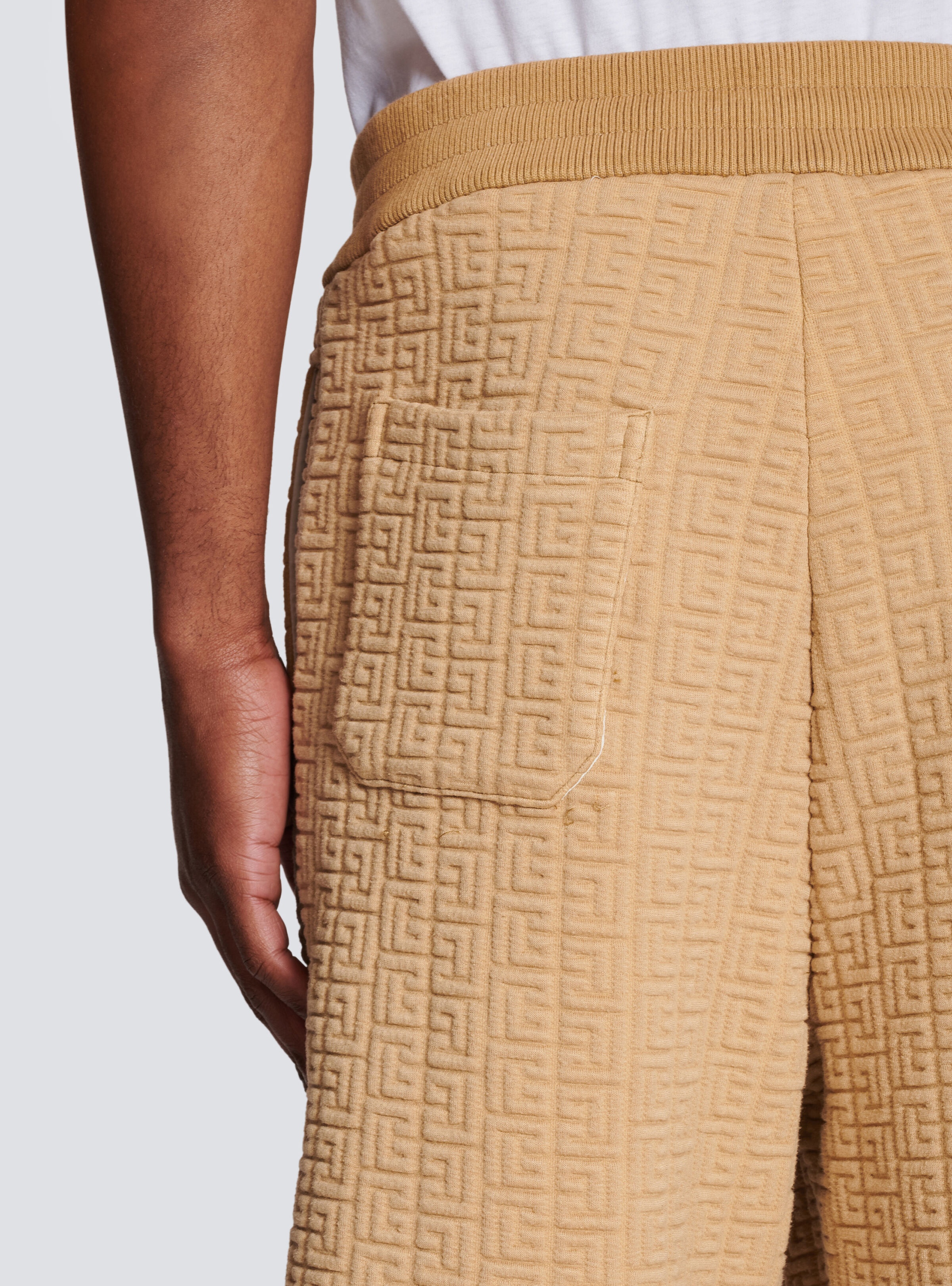 Bermuda shorts with embossed Balmain monogram - 7