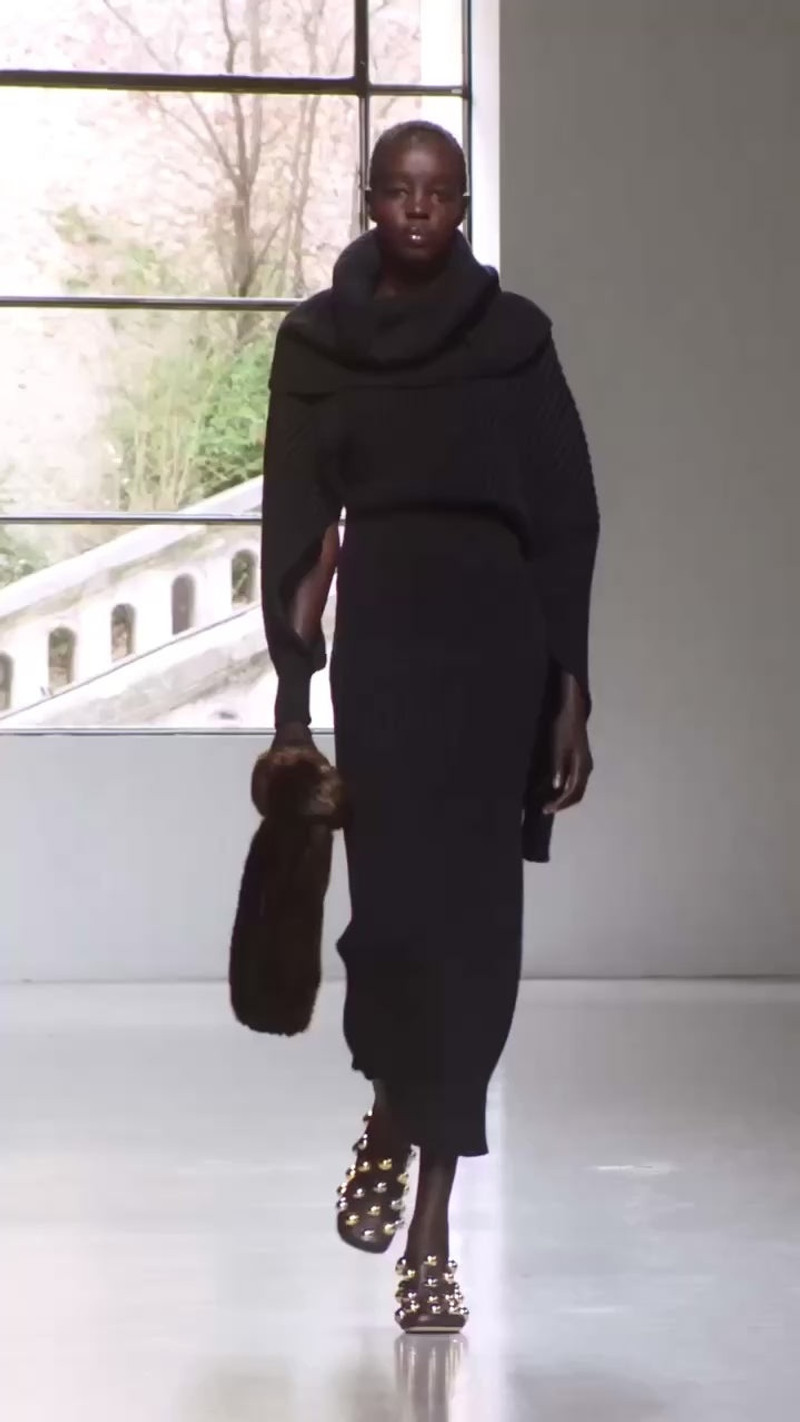 KNIT MAXI SNOOD DRESS WITH SLEEVE OPENING BLACK 6