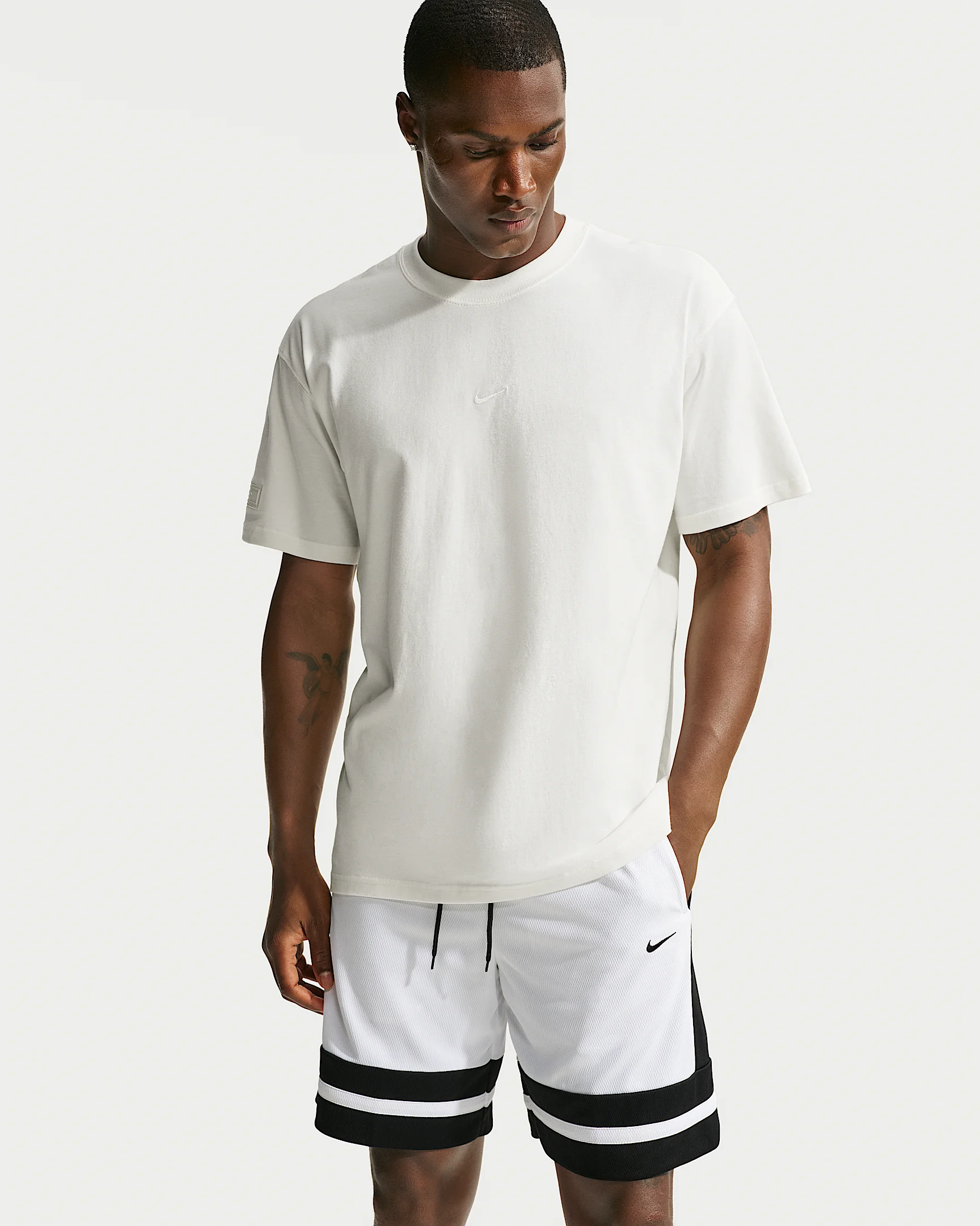 Nike Men's Basketball T-Shirt - 1