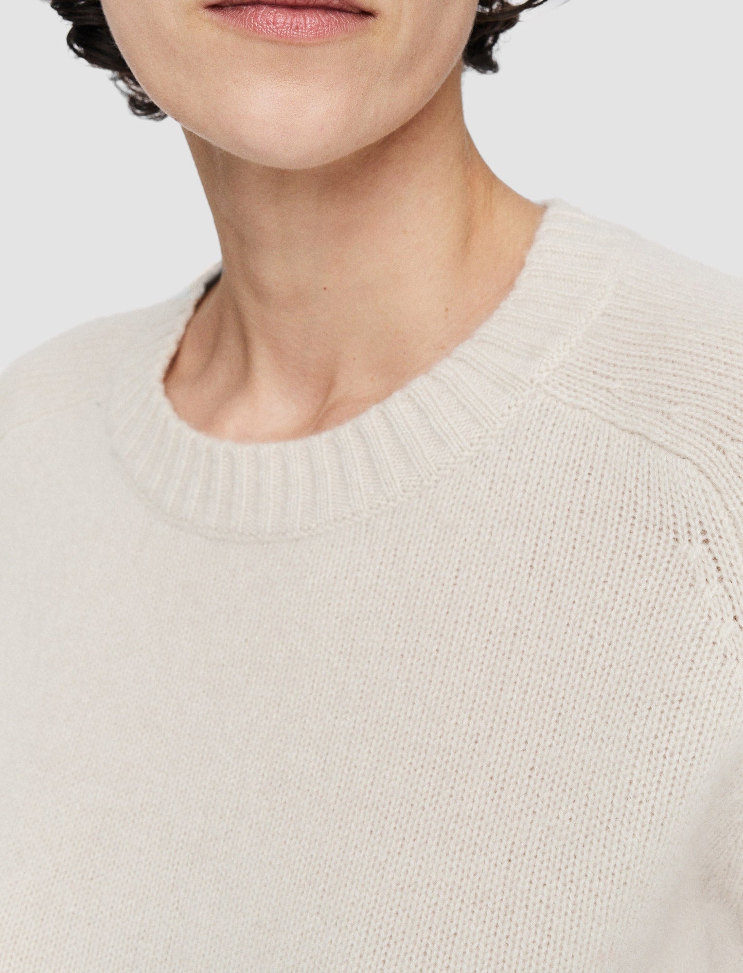 Open Cashmere V Neck Jumper - 7