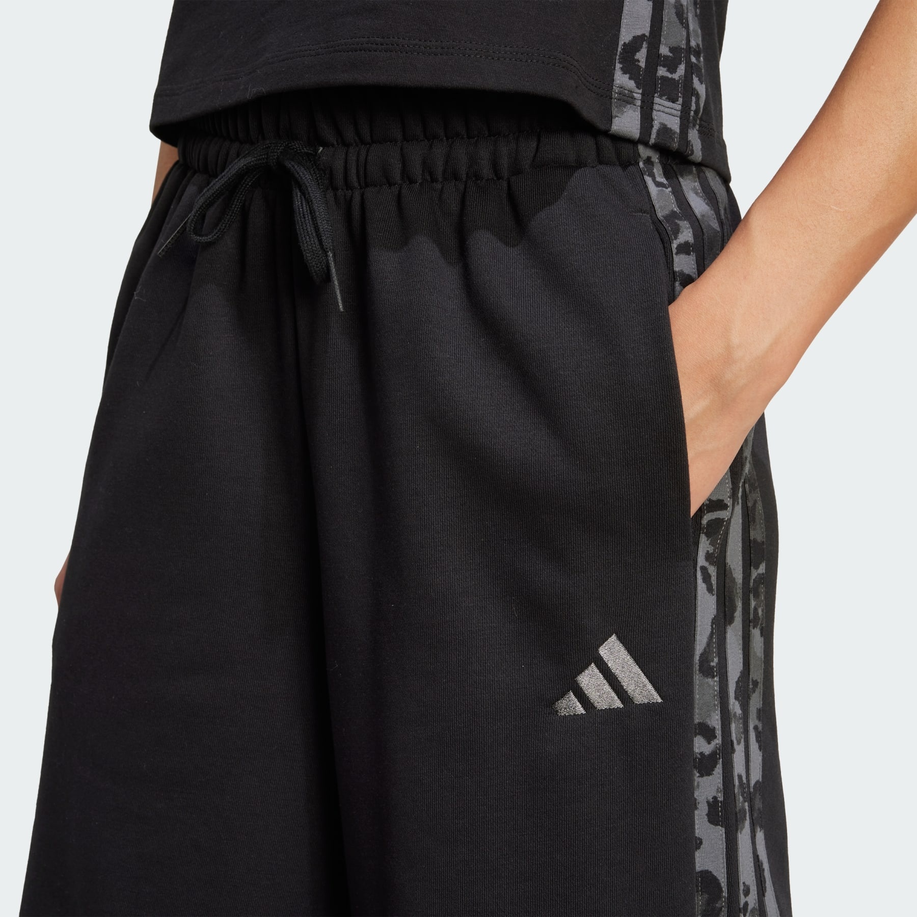 Animal Print 3-Stripes Open Hem Pants - 5