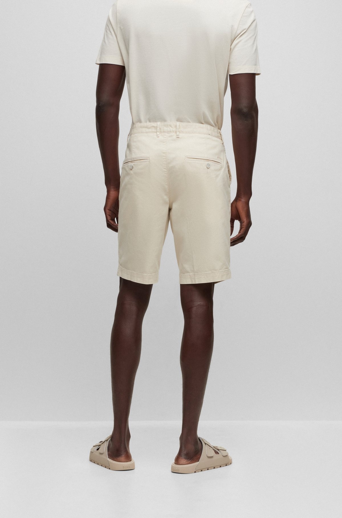 SLIM-FIT SHORTS IN STRETCH-COTTON GABARDINE - 4