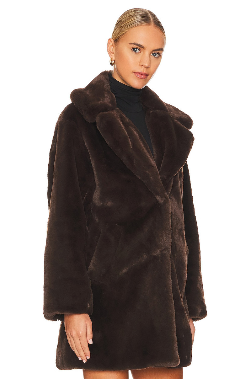 LAMARQUE Linnea Teddy Coat outlook