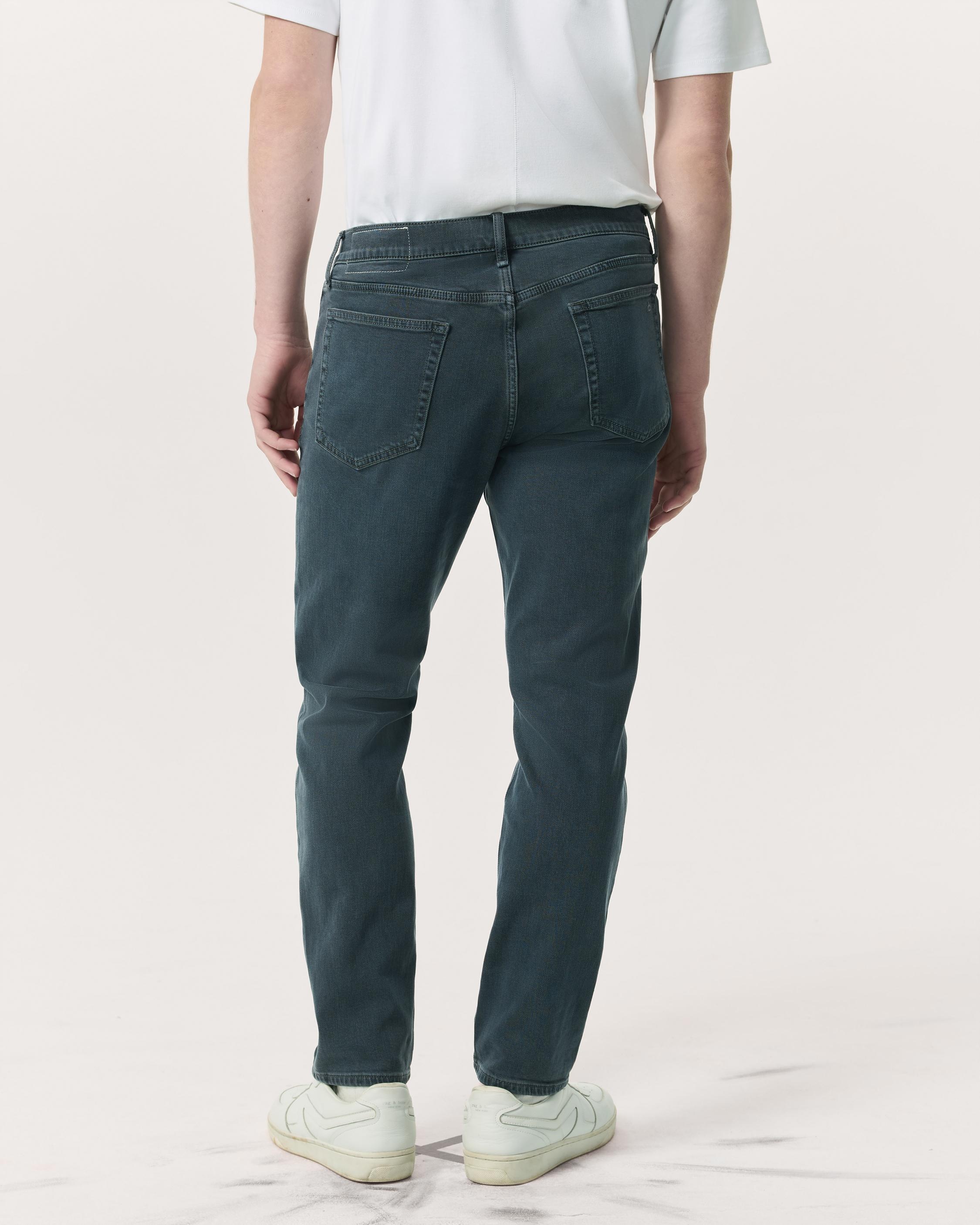 Fit 2 - Minna
Slim Fit Blue Black Authentic Stretch Jean - 4