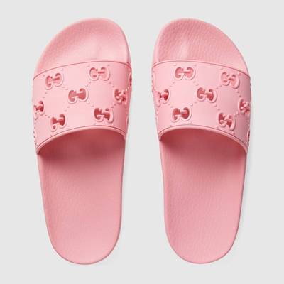 GUCCI Women's rubber GG slide sandal outlook