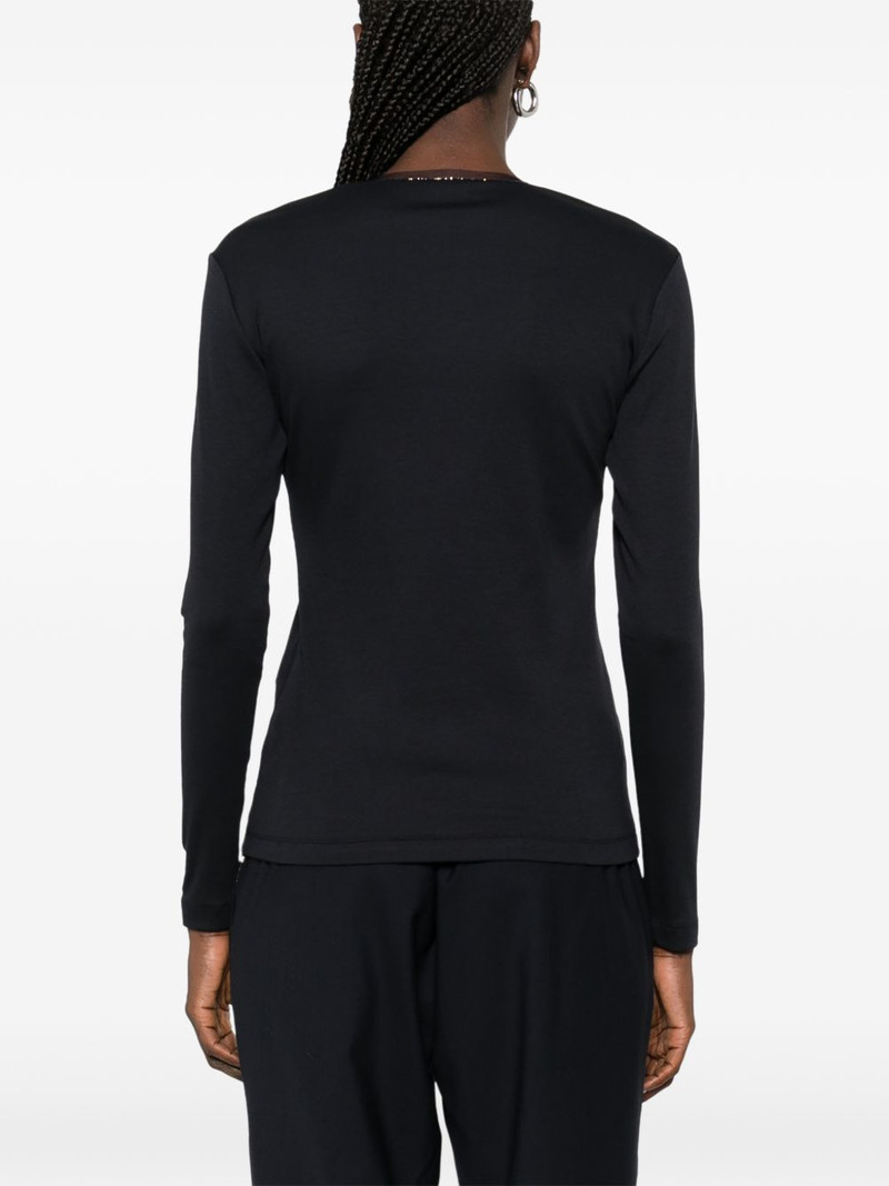 V-neck T-shirt 4